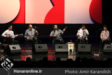 کنسرت گروه مستان نو در سی و پنجمین جشنواره موسیقی فجر