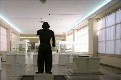 Tehran museums re-open as Covid-19 restrictions ease