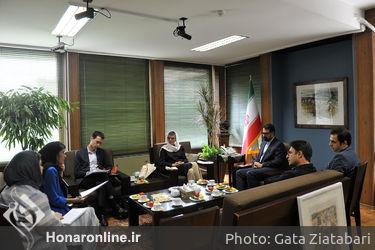 دیدار معاون امور هنری وزارت فرهنگ و ارشاد با مدیر شهرک بین‌المللی هنرهای پاریس