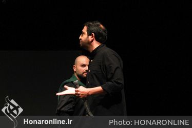 نمایش "مجلس آذر" در تماشاخانه ملک