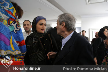 نمایشگاه نقاشی احمدرضا احمدی با عنوان "هزار اقاقیا در چشم تو هیچ بود" در گالری کاما