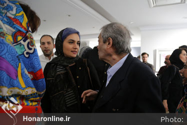 نمایشگاه نقاشی احمدرضا احمدی با عنوان "هزار اقاقیا در چشم تو هیچ بود" در گالری کاما