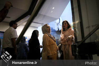 نمایشگاه گروهی نقاشی "و این منم" در گالری ایوان