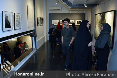 نمایشگاه گروهی عکس از 77 هنرمند در گالری ایوان