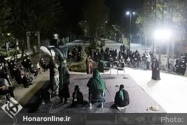 تعزیه "شهادت امام حسین‌‌‌(ع)" در مقابل تالار وحدت