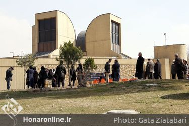 تشییع پیکر طلیعه کامران از مقابل موزه هنرهای معاصر