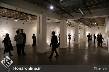 نمایشگاه آثار بیژن صفاری با همکاری هنرمندان معاصر در  گالری وی