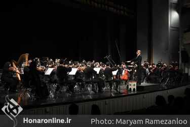 کنسرت ارکستر سمفونیک تهران به رهبری نصیر حیدریان در تالار وحدت/2