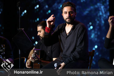 کنسرت روزبه بمانی در برج میلاد