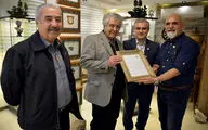 تجلیل موسسه هنرمندان پیشکسوت از هنرمند تراش سنگهای قیمتی