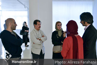 نمایشگاه عکس‌های نازنین ازدیاری در گالری ژاله