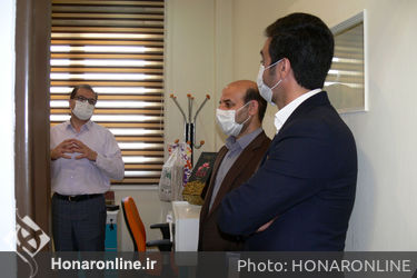 امضای تفاهم‌نامه همکاری میان انجمن فرهنگی هنری طراحان و تولیدکنندگان پوشاک مدارس ایران و پارک ملی علوم و فناوری‌های نرم و صنایع فرهنگی