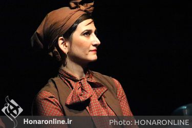 نمایش "فیل در تاریکی" در تماشاخانه پالیز