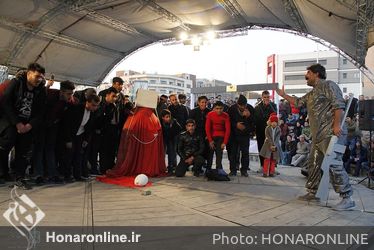 اجراهای خیابانی سی و ششمین جشنواره بین المللی تئاتر فجر  (2)