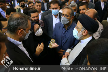 بازدید رئیس جمهور از سی و سومین نمایشگاه بین المللی کتاب تهران