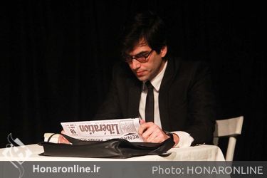 نمایش "ظَمان، مَکان، ذَبان" در خانه نمایش مهرگان