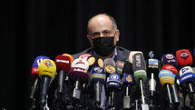 Nezami must  be depicted with his original Iranian identity: official