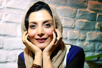 از "لیسانسه‌ها" تا "تیاتر سعدی تابستان 32" / رویا میرعلمی در گفت‌وگو با هنرآنلاین

