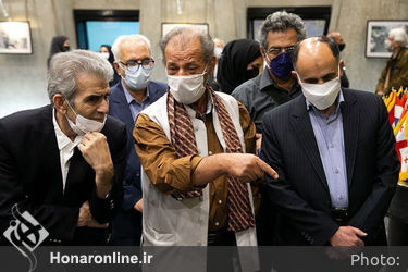 مراسم اختتامیه نمایشگاه عکس «خنده بر آتش» در مجموعه فرهنگی هنری برج آزادی