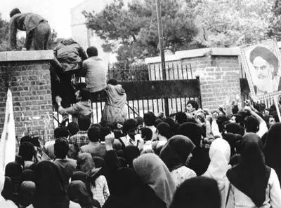 روایت دانشجویان از تسخیر لانه جاسوسی در  مستند "انقلاب دوم"