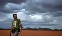 روایت زندگی عزت‌الله مقبلی در «با عزت»؛ در صف متقاضیان سینماحقیقت