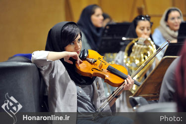 تمرین ارکستر سمفونیک تهران با رهبری بابک کاظمی در تالار رودکی
