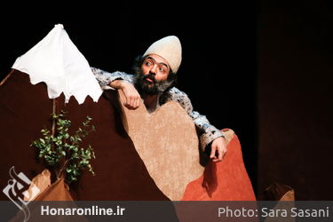 اجرای نمایش "اژدها، اولین حیوان خانگی" در تالار هنر