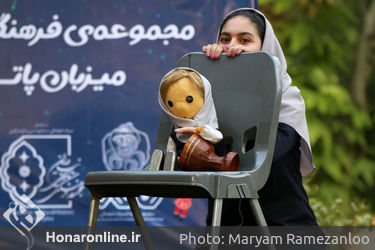 سومین روز هفدهمین جشنواره بین‌المللی تئاتر عروسکی تهران- مبارک
