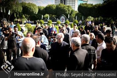 مراسم تشییع پیکر "حسین عرفانی" دوبلور پیشکسوت