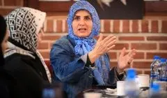 خانواده‌ها مقابل آسیب‌های رسانه بی‌دفاع هستند/ لزوم توجه به نظام فکری کودک