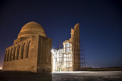 مرمت بنای هزارساله شمال ‌شرق کشور / حریم بنای بابالقمان باغ ایرانی می‌شود
