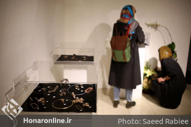 نمایشگاه گروهی مجسمه و مجسمه‌های پوشیدنی د گالری ژاله