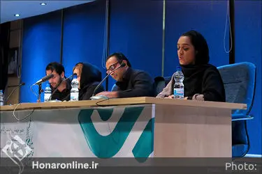 نمایشنامه خوانی نمایش "نگران نباش آدامس بجو" 