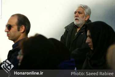 تشییع پیکر دنیا فنی زاده‎ از مقابل خانه سینما