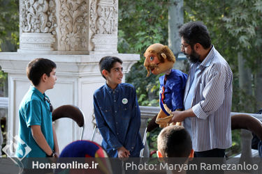 دیدار هنرمندان با نوجوانان نخبه به مناسبت روز کودک در موزه سینما