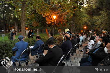 کاشت نهال به یاد استاد زنده‌یاد " سعدی افشار" هنرمند پیشکسوت نمایش‌های سنتی در محوطه پارک شهر