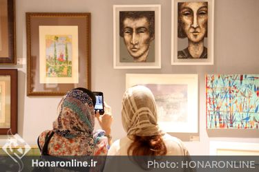 دومین بازار آثار هنری در خانه هنرمندان