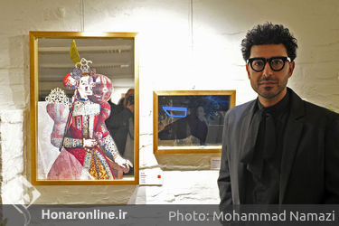 نمایشگاه عکس و چیدمان روی آیینه "مهدی منصوری" در گالری گلستان
