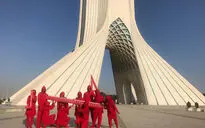 جابه‌جایی برج آزادی