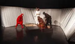  «می خواستم اسبت باشم» به تماشاخانه‌ ایران‌شهر  می‌رود