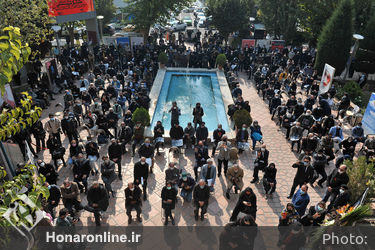 مراسم تشییع پیکر " کامبیز درمبخش " از مقابل خانه هنرمندان