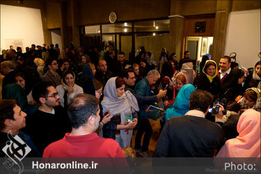 نمایشگاه مروری بر آثار نقاشی و مجسمه تاها بهبهانی در گالری شماره یک فرهنگسرای نیاوران 