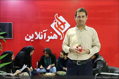 کریم پور زبید دو رمان و نمایشنامه سیاسی منطقه خاورمیانه را ترجمه می‌کند