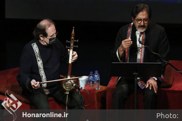 بازدید  محمود شالویی سرپرست محترم معاونت امور هنری از نمایشگاه جشن نگاره