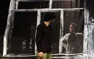 انگشت بر دهان نهادن یا غرق در خورشید شدن / نقدی ساختارگرا بر نمایش 