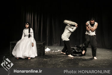 اجرا نمایش " آپارتاید" در پردیس تئاتر شهرزاد