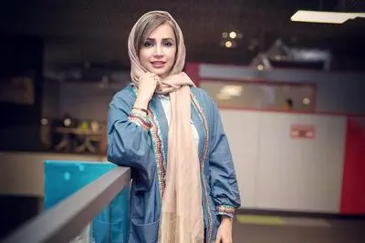 جستجوی هویت از سوی نوجوانان تا ادای دین به سینمای ایران / روایت شبنم قلی‌خانی از نمایش "فصل گربه آبی‌ست"