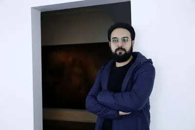 این نقاشی متحرک است / عنصری از تابلو کم می‌شود تا مفهومی به آن افزوده شود / وحید چمانی از نقاشی متحرک خود می‌گوید