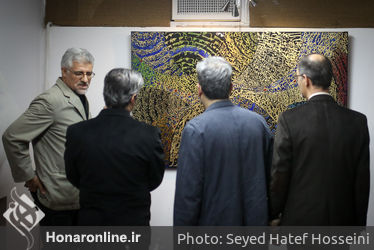 نمایشگاه نقش خط‌ها و خروس‌های حسین نوروزی