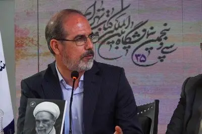 شمع محفل خاطرات نابی دارد که برای نخستین‌بار منتشر شده‌اند
